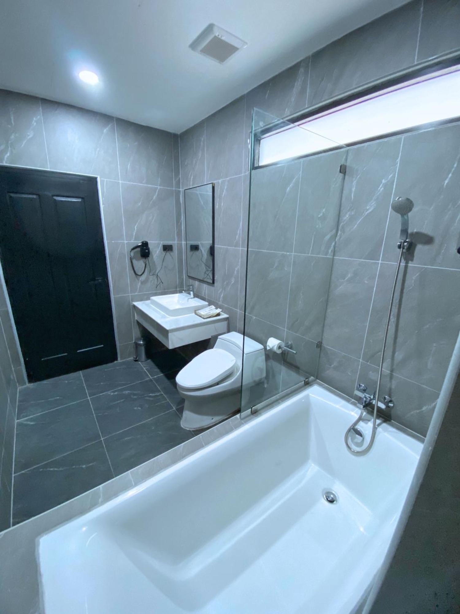 Bb Hotel Саваннакхет Экстерьер фото